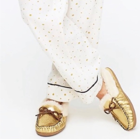 J .Crew lodge Moc Mocassins in metallic gold Soft Lining Furry & Rubber Sole 7M - Picture 1 of 16